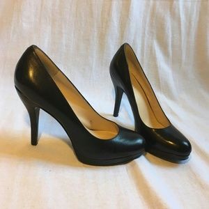 Nine West Black Pump
